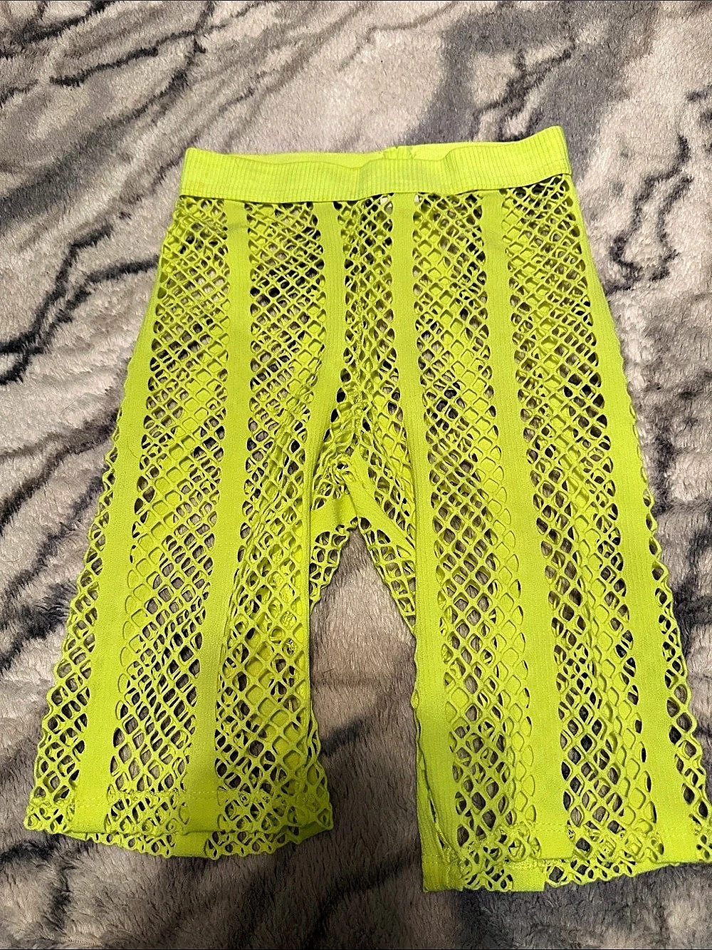 Fashion Nova Neon Fishnet shorts Size XS